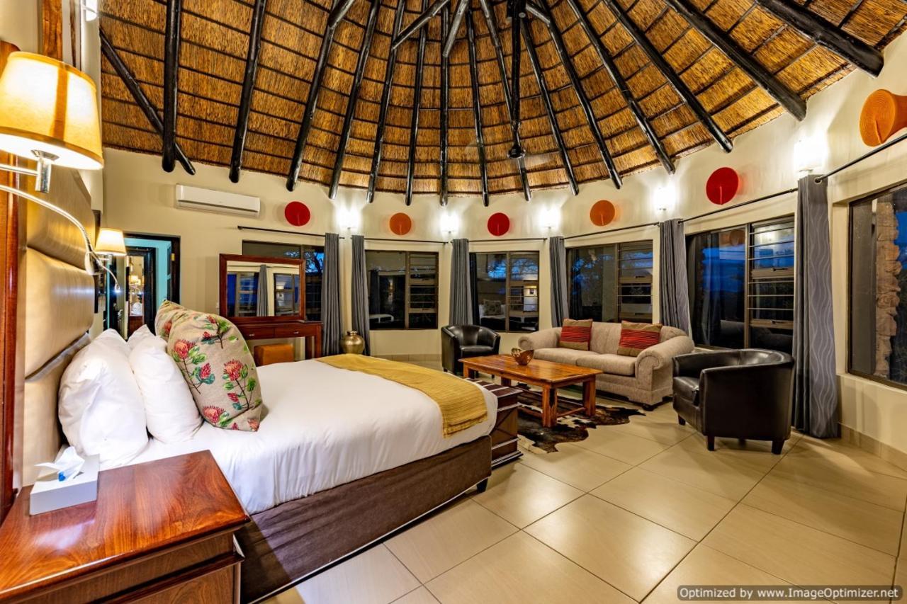 Zulu Nyala Game Lodge Hluhluwe Exterior foto